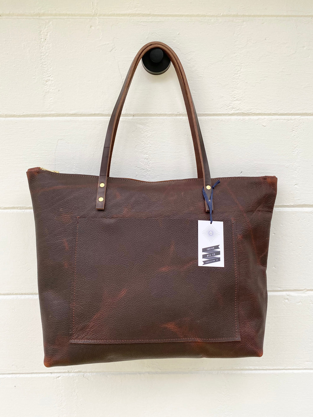 Large Worn Saddle Barn Tote with Outside Pocket and Zipper