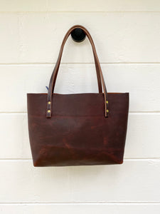 Small Worn Saddle Barn Tote with Outside Pocket