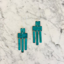 Load image into Gallery viewer, Oxidized Wind Chime Earrings